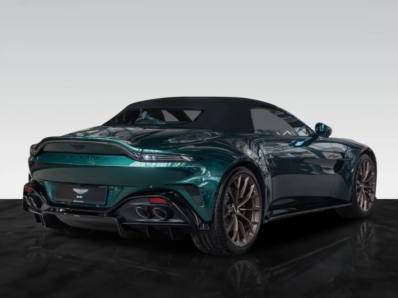 Aston Martin Vantage V8 Spider 2026, rear view — Luxury Car France, France. Aston Martin Vantage V8 Spider in France The Aston Martin Vantage V8 Spider is available…