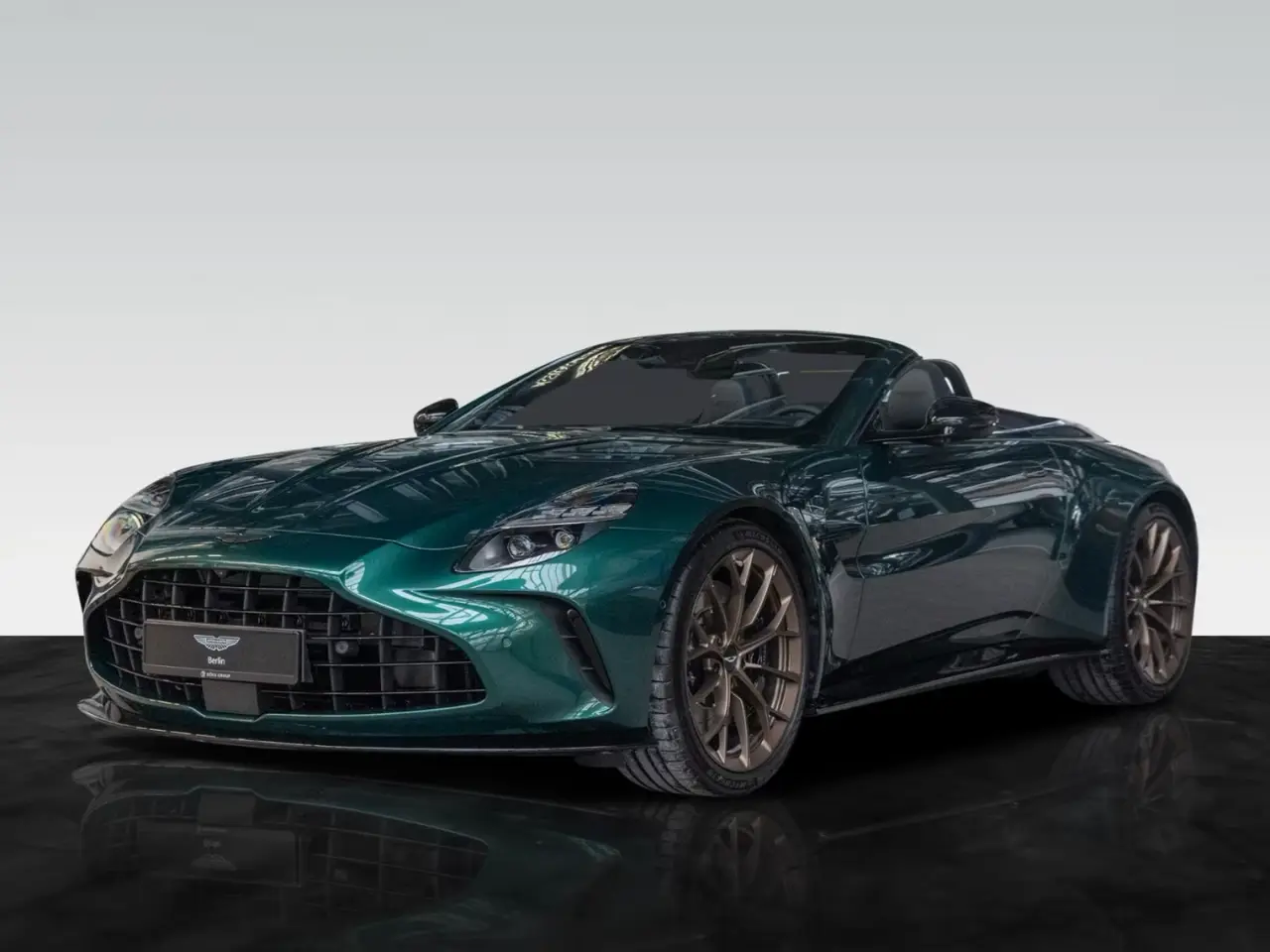 Aston Martin Vantage V8 Spider 2026, interior — Luxury Car France, France. Aston Martin Vantage V8 Spider in France The Aston Martin Vantage V8 Spider is available…