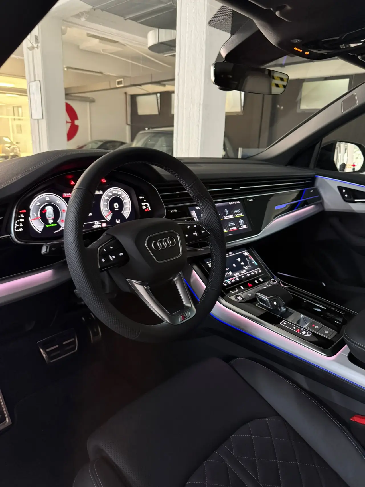 Audi Q8 2025, exterior — Luxury Car France, France. Audi Q8 in France The Audi Q8 is available for hire in France, offering a 2025 model year…