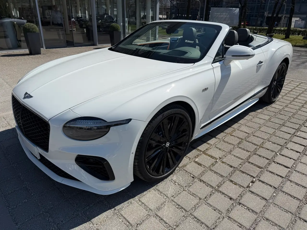Bentley Continental GTC Speed 2025, dashboard — Luxury Car France, France. Bentley Continental GTC Speed in France The Bentley Continental GTC Speed is available…