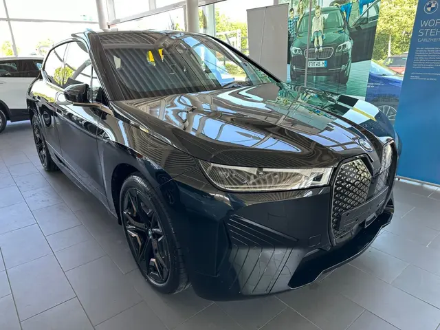 BMW IX M60 2023 — Luxury Car France, France