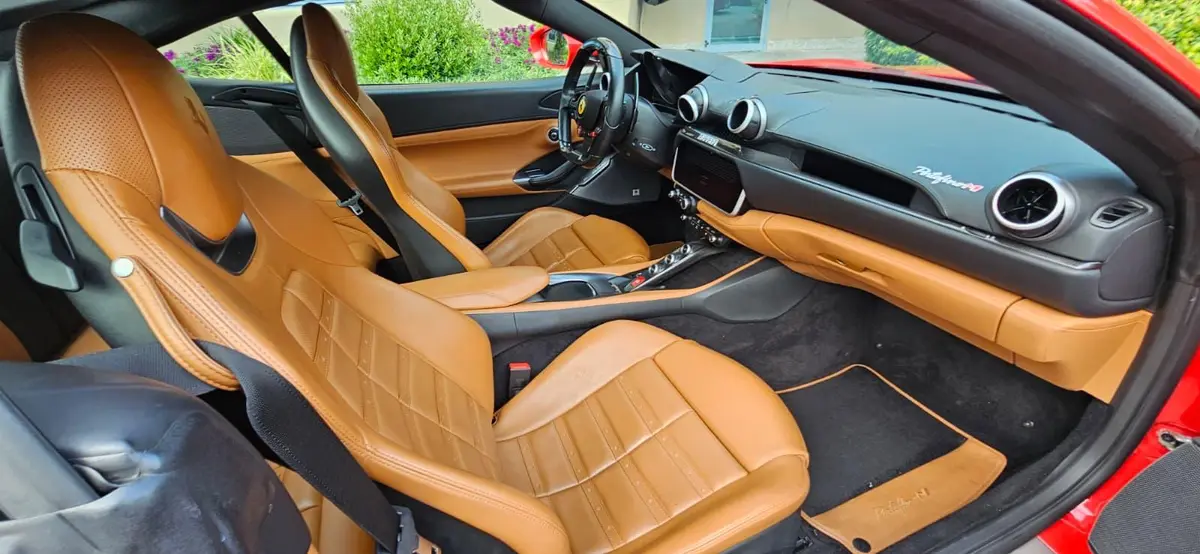 Ferrari Portofino M 2023, exterior — Luxury Car France, Francia. Ferrari Portofino M en Francia El Ferrari Portofino M está disponible para alquiler en…