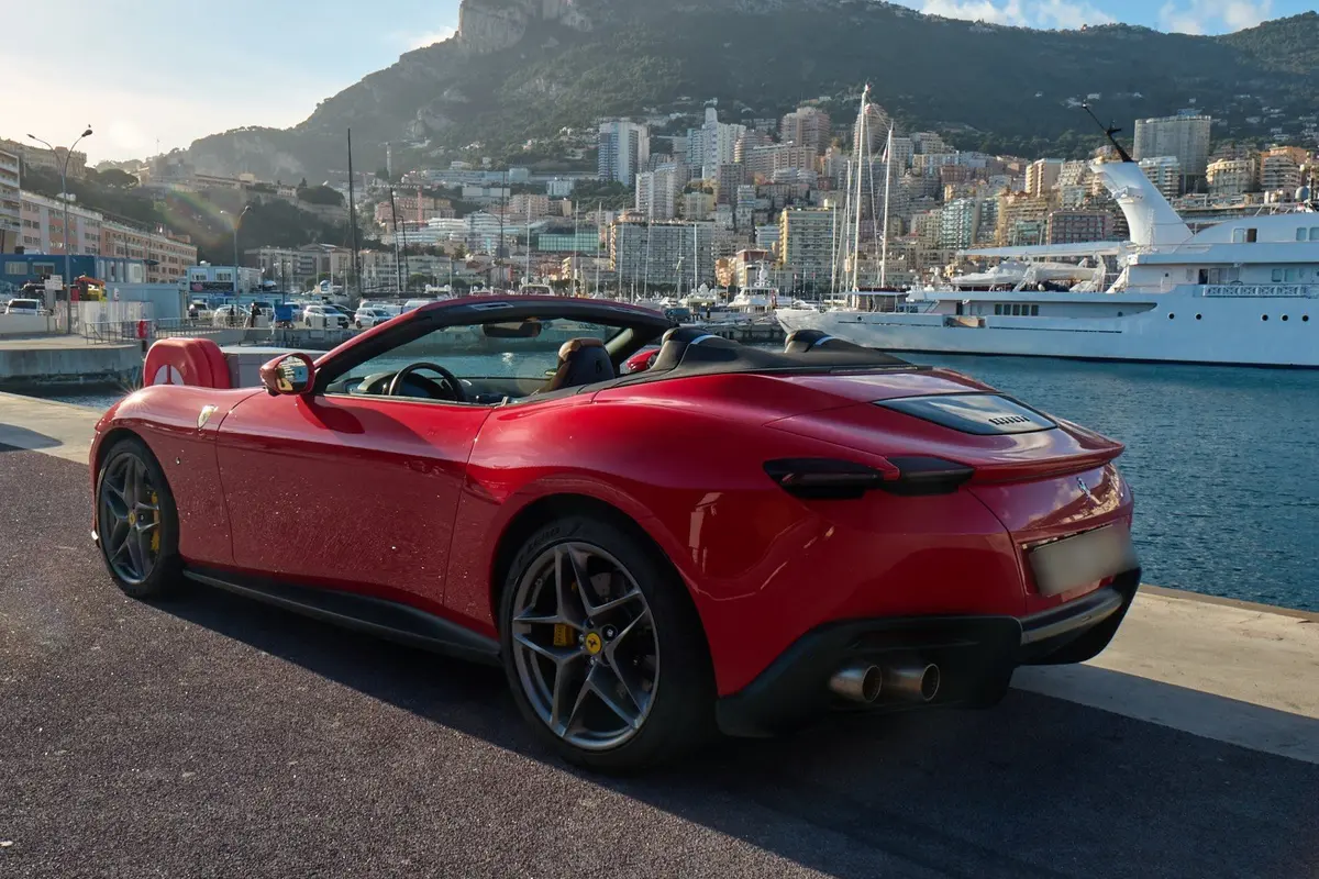 Ferrari Roma Spider 2024, front view — Luxury Car France, France. Ferrari Roma Spider in France The Ferrari Roma Spider is available for hire in France,…