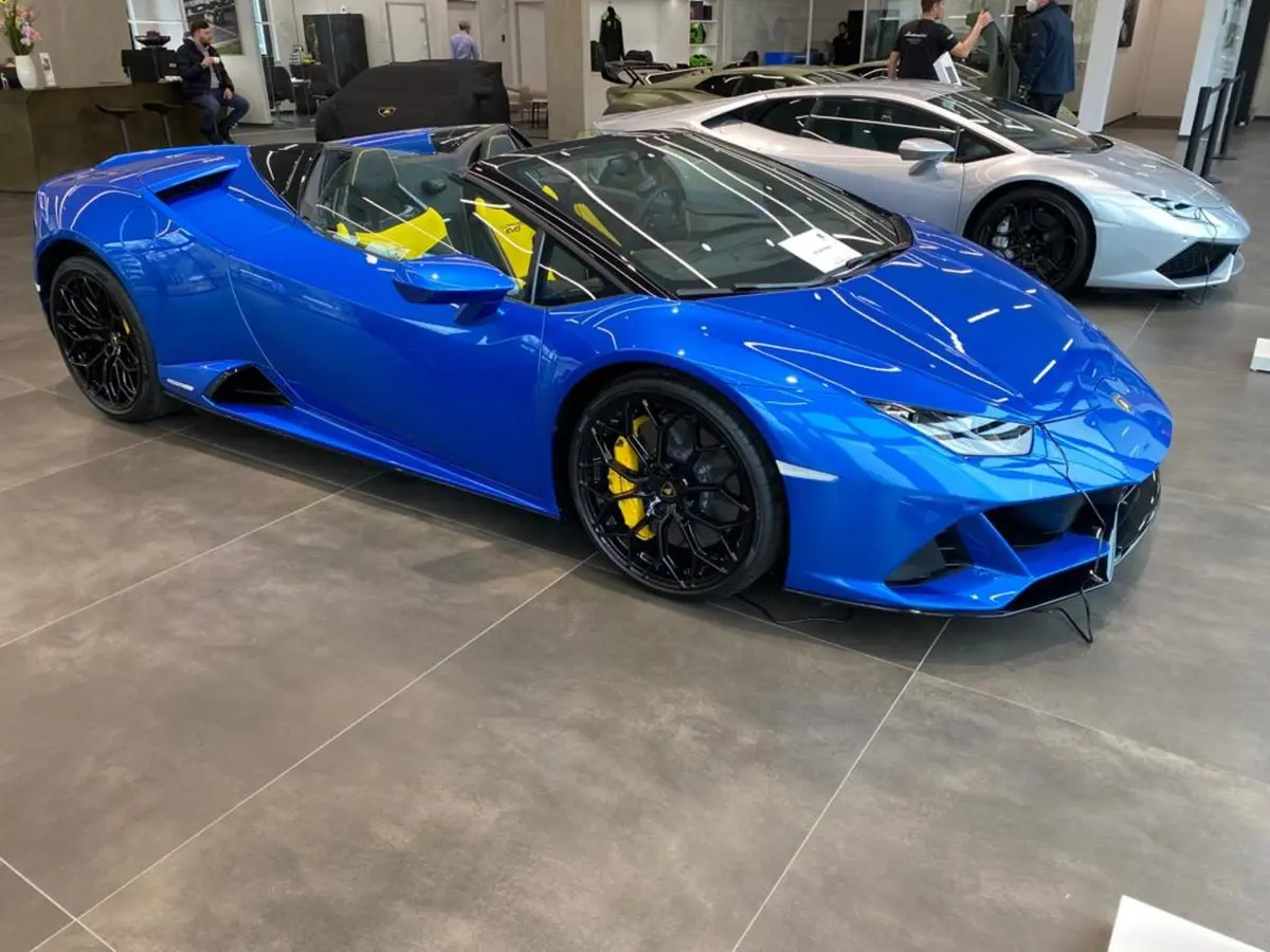 Lamborghini Huracan Evo Spyder 2022, front view — Luxury Car France, France. Lamborghini Huracan Evo Spyder in France The Lamborghini Huracan Evo Spyder is available…