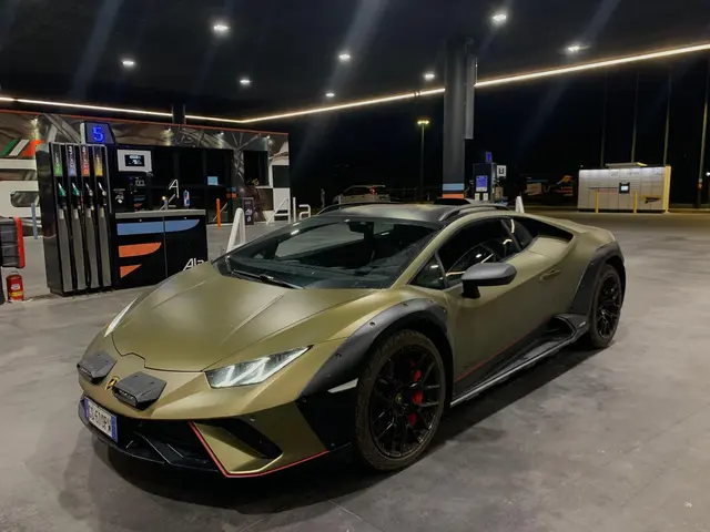 Lamborghini Huracan Sterrato 2024 — Luxury Car France, France