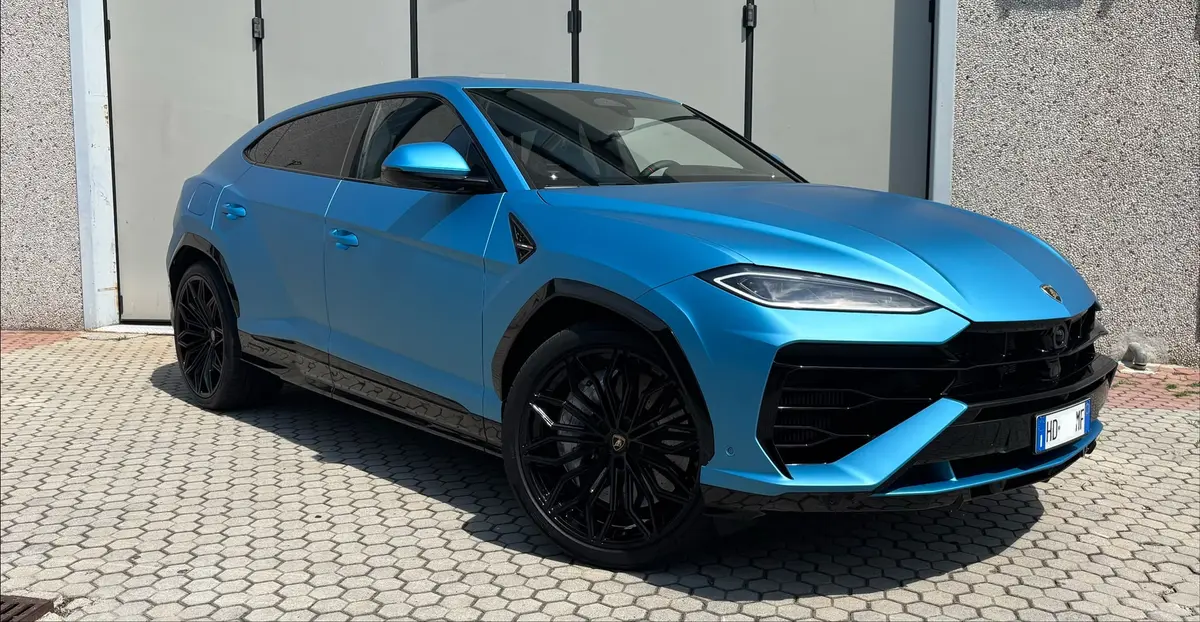 Lamborghini Urus SE 2025 — Luxury Car France, France. Lamborghini Urus SE in France The Lamborghini Urus SE is available for hire in France,…