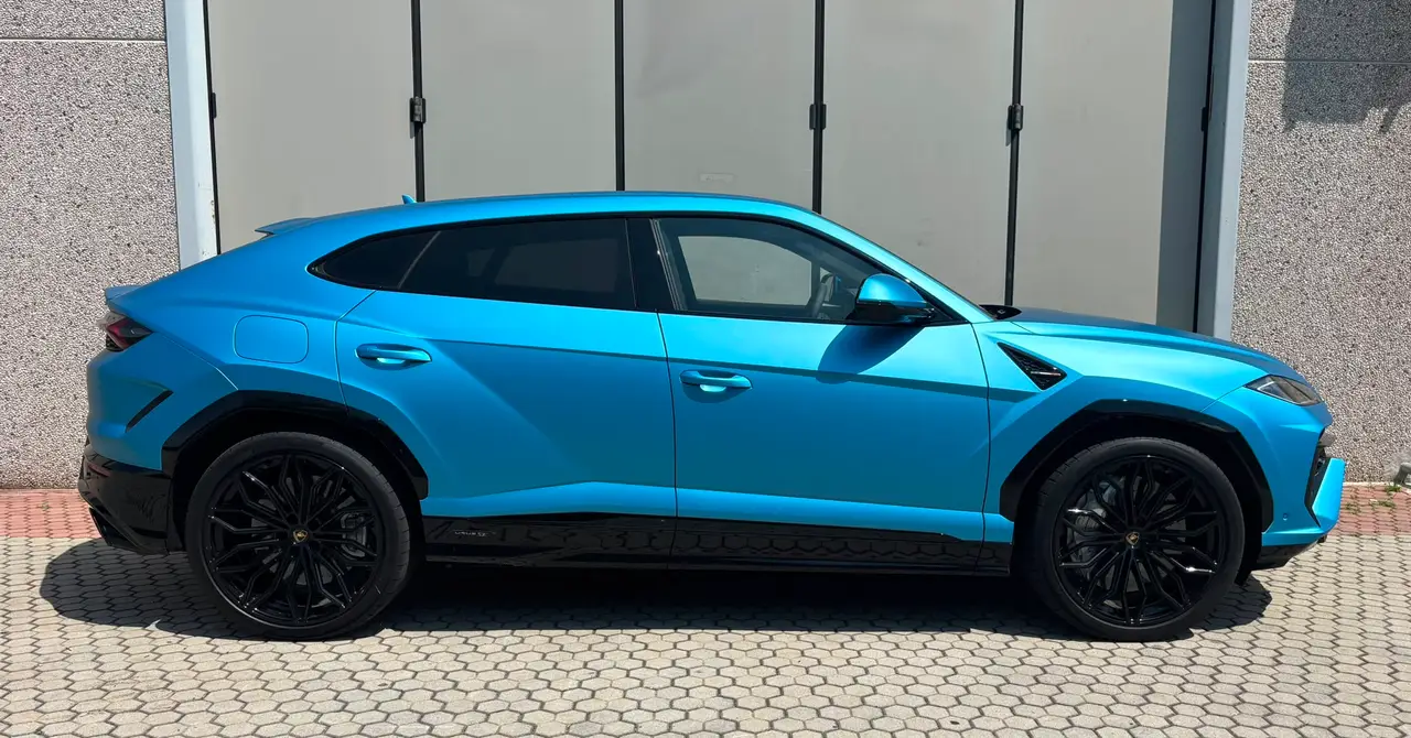 Lamborghini Urus SE 2025, exterior — Luxury Car France, France. Lamborghini Urus SE in France The Lamborghini Urus SE is available for hire in France,…