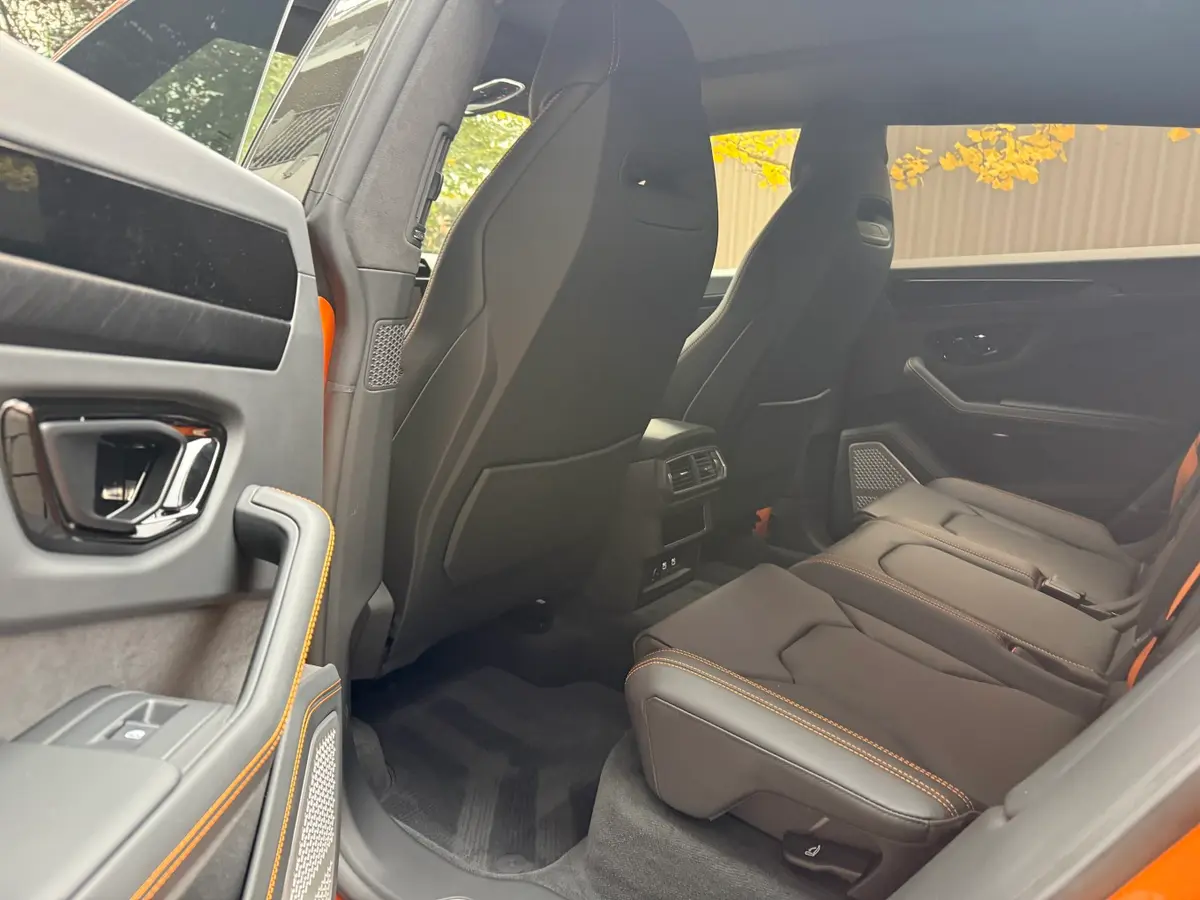 Lamborghini URUS SE 2025, dashboard — Luxury Car France, France. Lamborghini URUS SE in France The Lamborghini URUS SE is available for hire in France,…