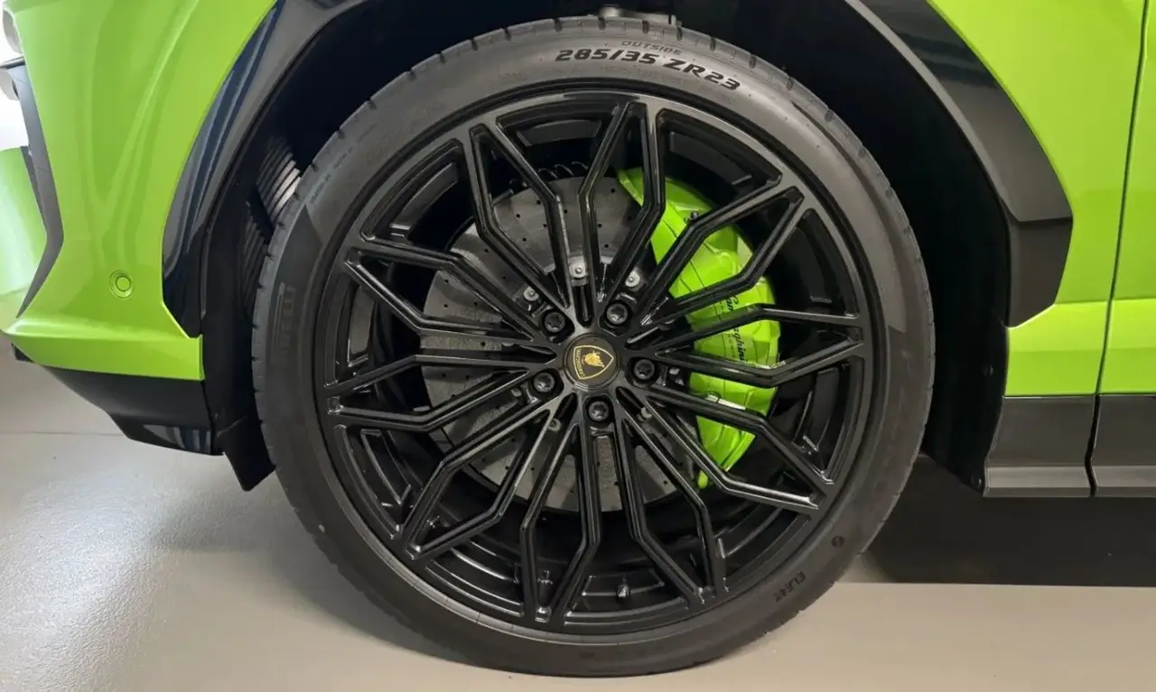 Lamborghini Urus SE 2026, exterior — Luxury Car France, France. Lamborghini Urus SE in France The Lamborghini Urus SE is available for hire in France,…