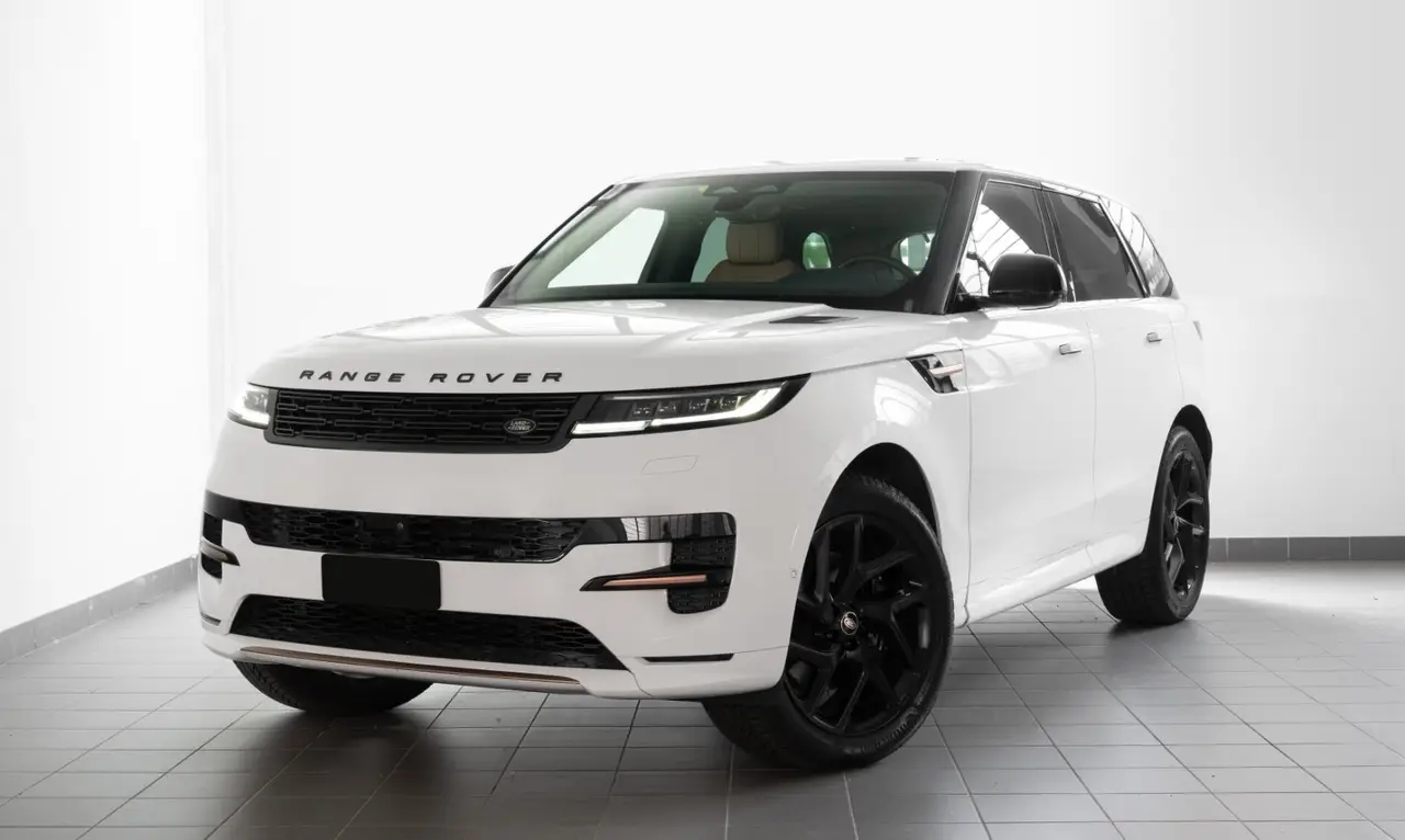 Land Rover Range Rover Sport 2025, vista trasera — Luxury Car France, Francia. Land Rover Range Rover Sport en Francia El Land Rover Range Rover Sport está disponible…