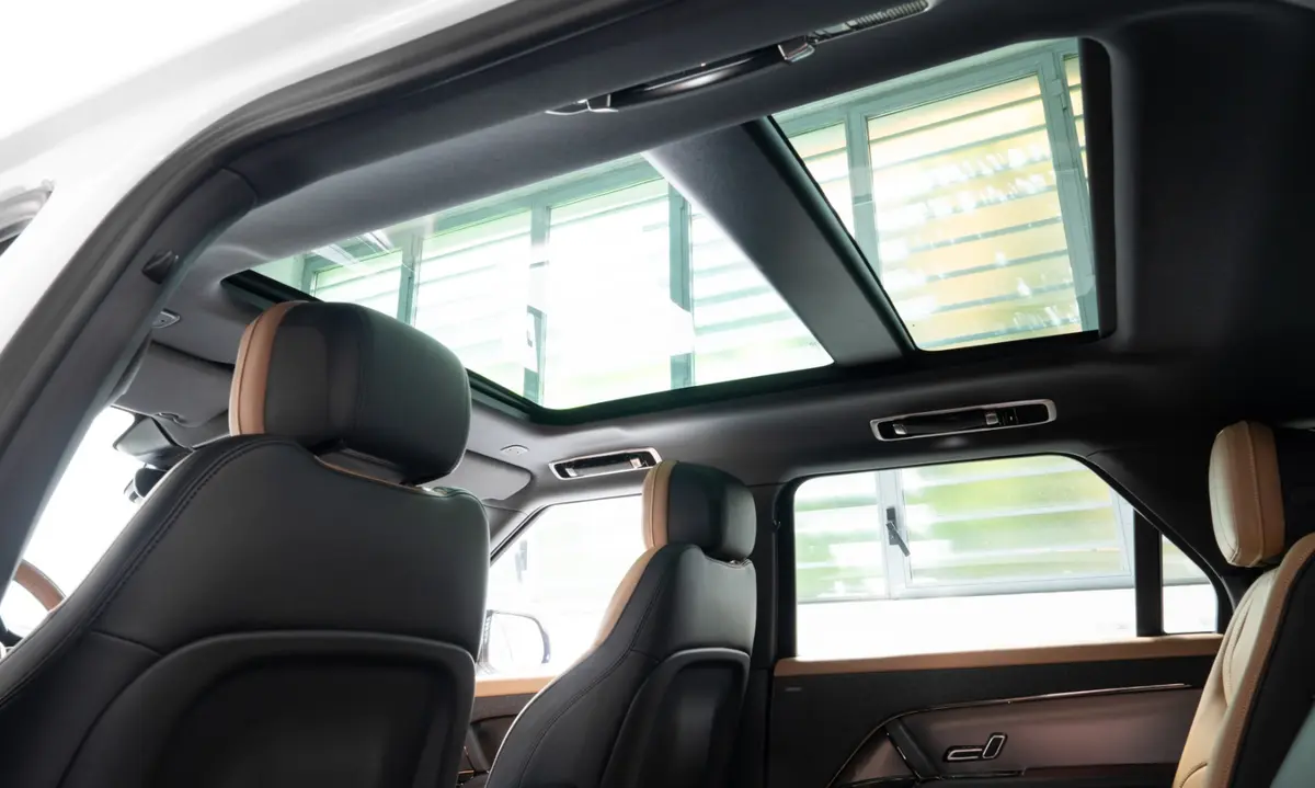 Land Rover Range Rover Sport 2025, exterior — Luxury Car France, Francia. Land Rover Range Rover Sport en Francia El Land Rover Range Rover Sport está disponible…