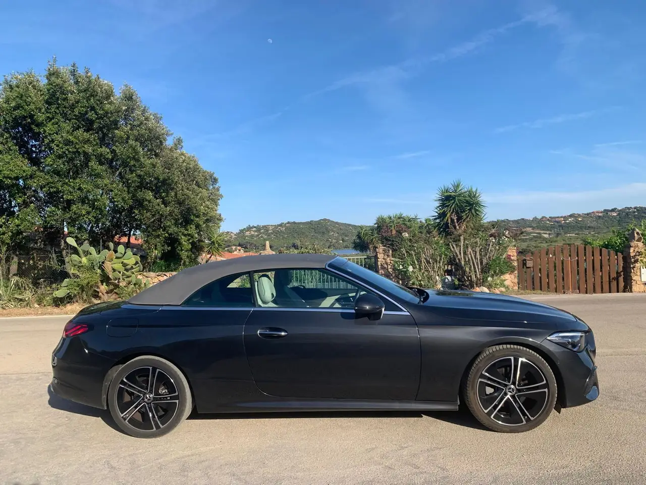 Mercedes Benz CLE Cabrio 2025, exterior — Luxury Car France, France. Mercedes Benz CLE Cabrio in France The Mercedes Benz CLE Cabrio is available for hire in…