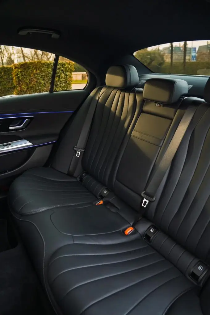 Mercedes Benz E-klasse 220d Premium Plus 2026, interior — Luxury Car France, France. Mercedes Benz E-klasse 220d Premium Plus in France The Mercedes Benz E-klasse 220d…