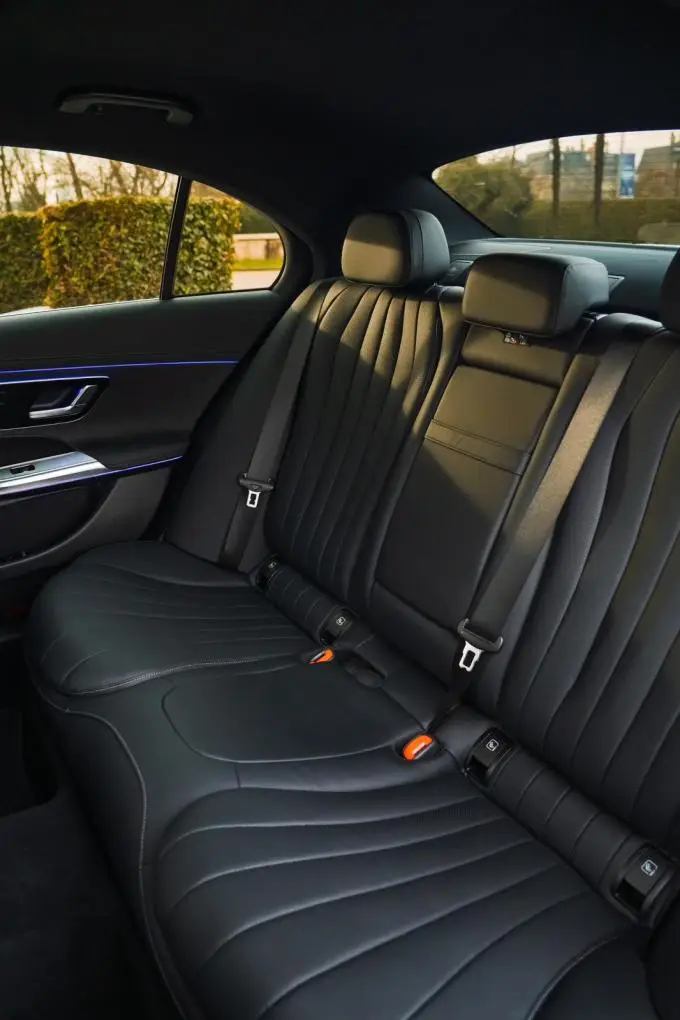 Mercedes Benz E-klasse 220d Premium Plus 2026, interior — Luxury Car France, France. Mercedes Benz E-klasse 220d Premium Plus in France The Mercedes Benz E-klasse 220d…