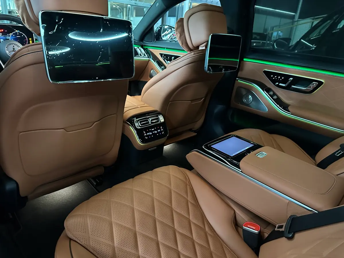 Mercedes Benz S-klasse S400 Long 4-Matic 2023, interior — Luxury Car France, France. Mercedes Benz S-klasse S400 Long 4-Matic in France The Mercedes Benz S-klasse S400 Long…