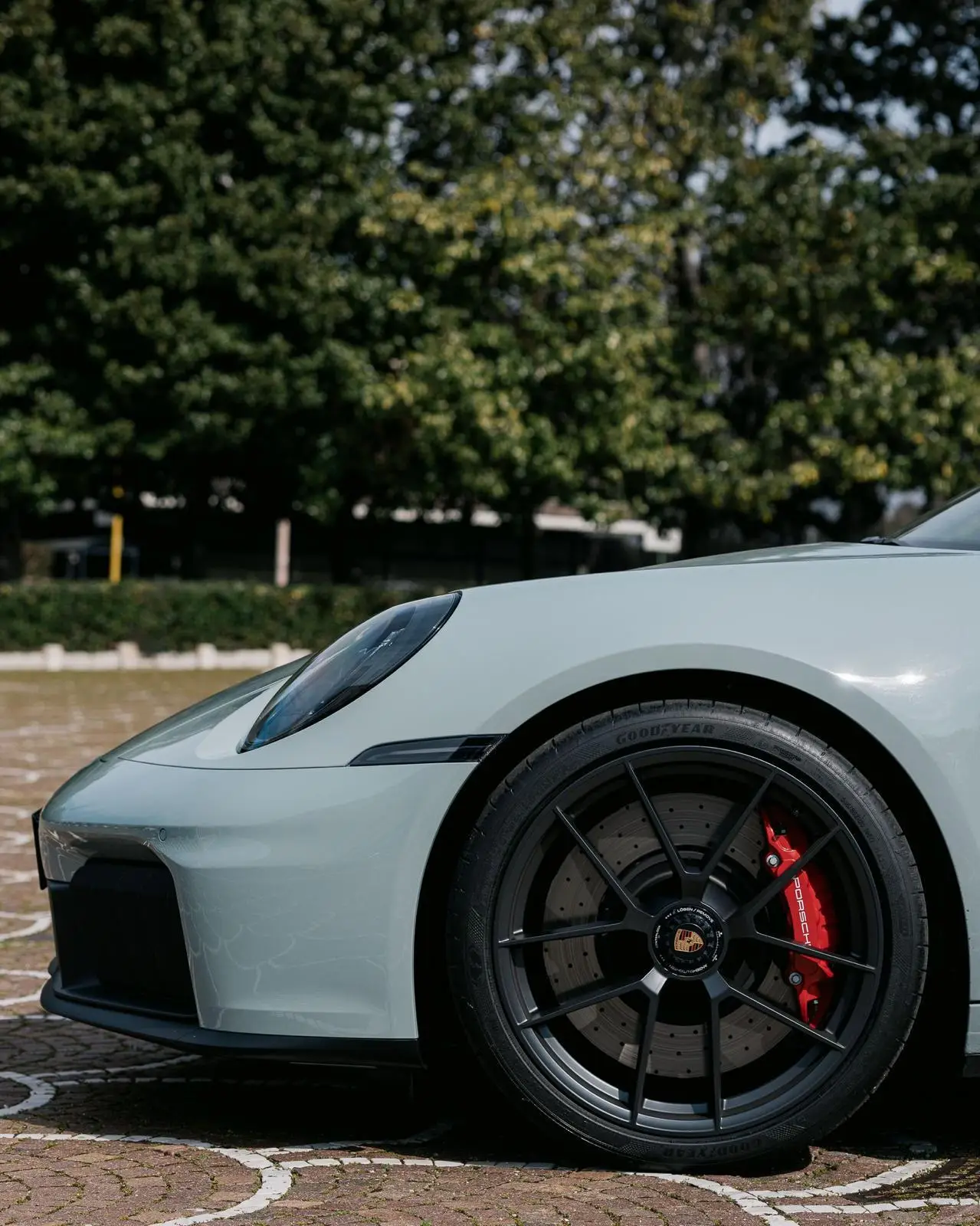 Porsche Carrera Spyder 992,2 GTS 2025, salpicadero — Luxury Car France, Francia. Porsche Carrera Spyder 992,2 GTS en Francia El Porsche Carrera Spyder 992,2 GTS está…