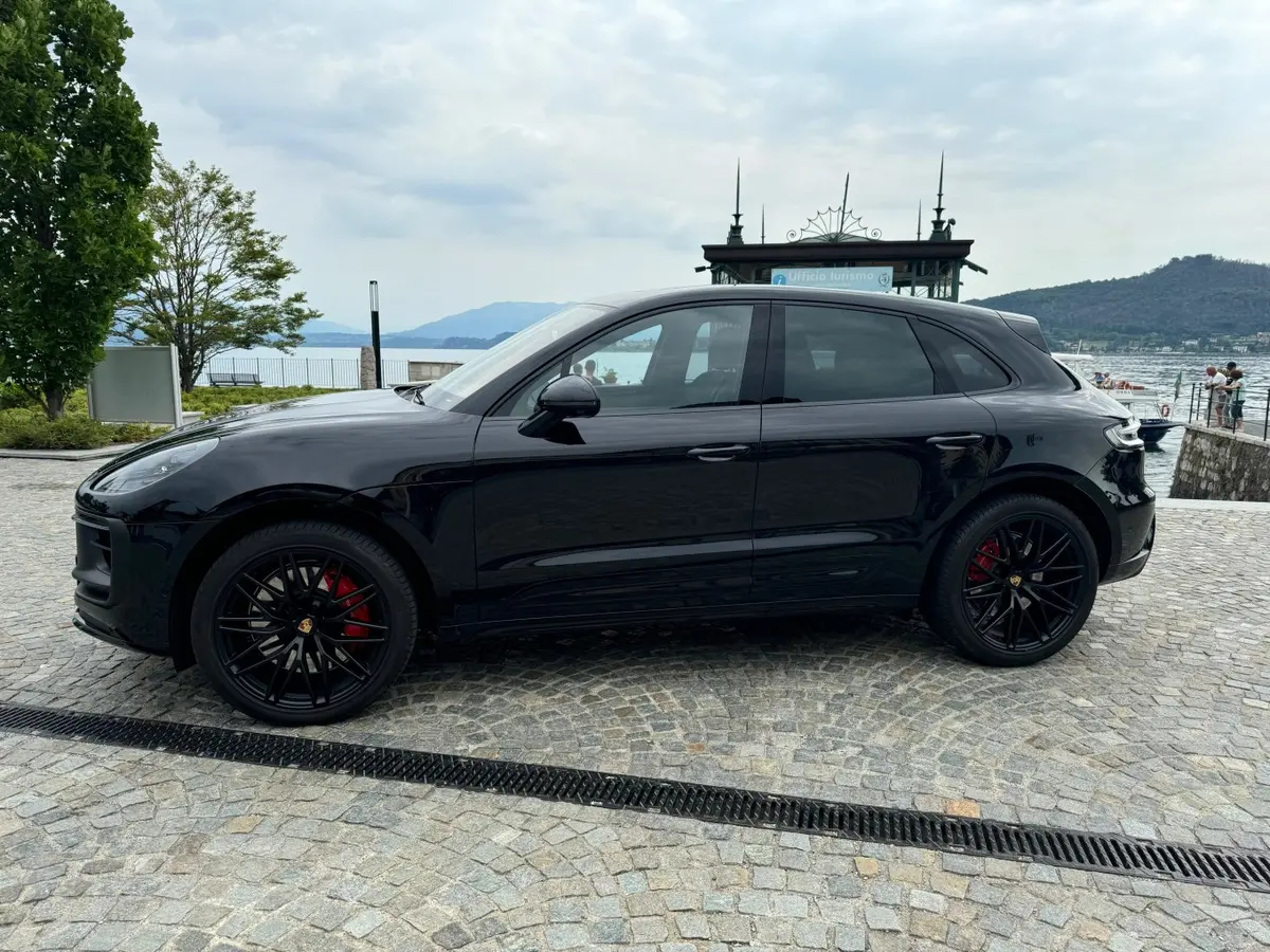 Porsche Macan GTS 2024 — Luxury Car France, France. Porsche Macan GTS en France La Porsche Macan GTS est disponible à la location en France,…