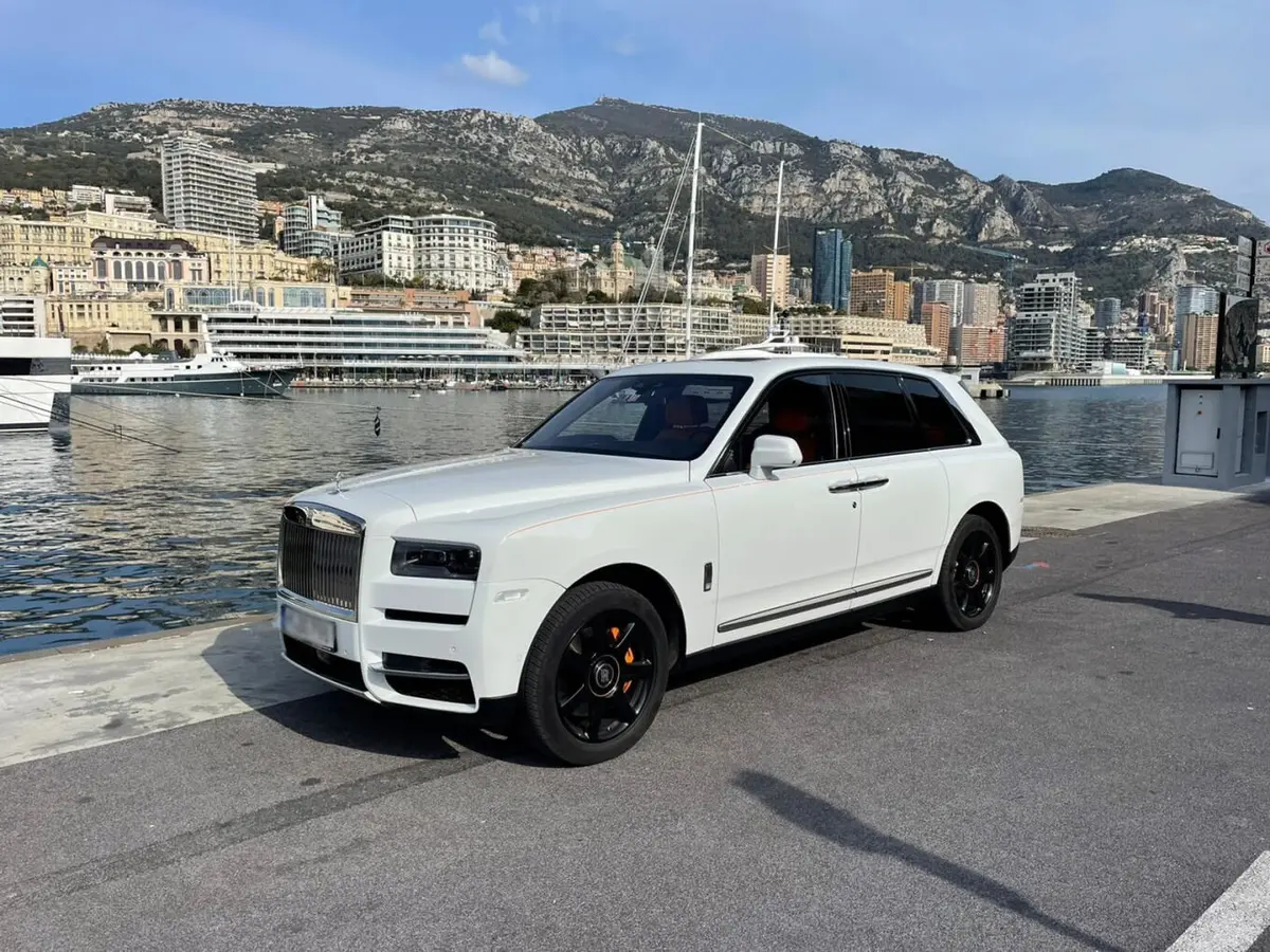 Rolls-Royce Cullinan 2022 — Luxury Car France, France. Rolls-Royce Cullinan in France The Rolls-Royce Cullinan is available for hire in France,…