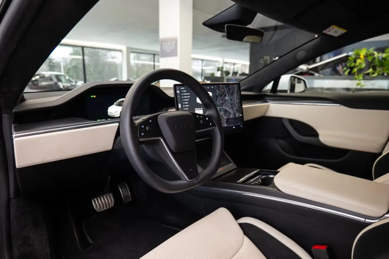 Tesla Model S Plaid 2025, front view — Luxury Car France, France. Tesla Model S Plaid in France The Tesla Model S Plaid is available for hire in France,…
