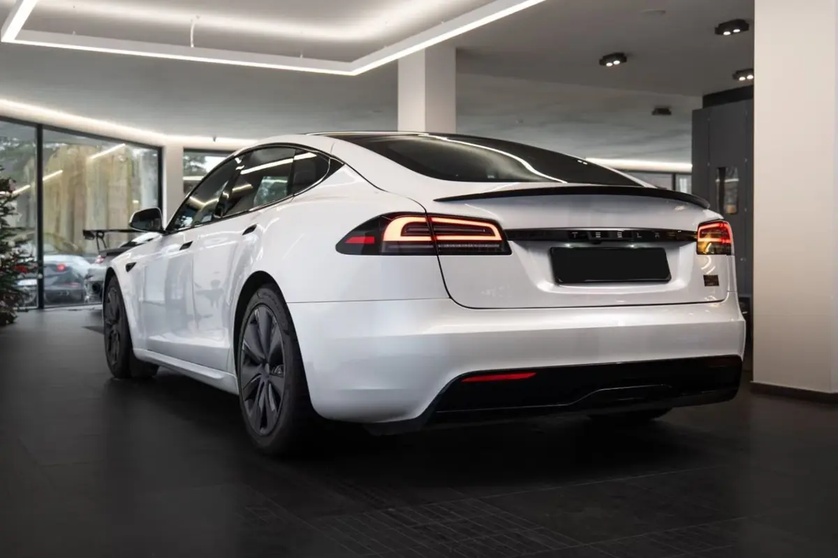 Tesla Model S Plaid 2025, dashboard — Luxury Car France, France. Silent launches, instant power, Paris to Alps ready